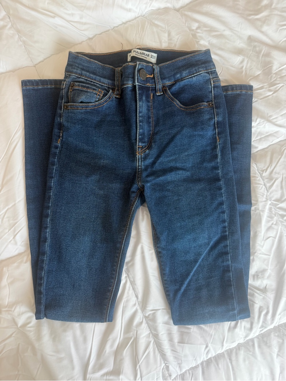 Pull&Bear Indigo Blue Denim Jeans with Contrast Stitching